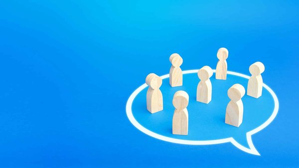 Overcoming Language Barriers: Strategies for Football Coaches Leading Multicultural Teams